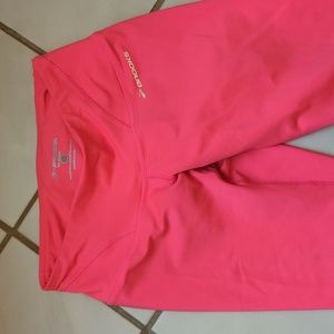 Hot neon pink running capri leggings